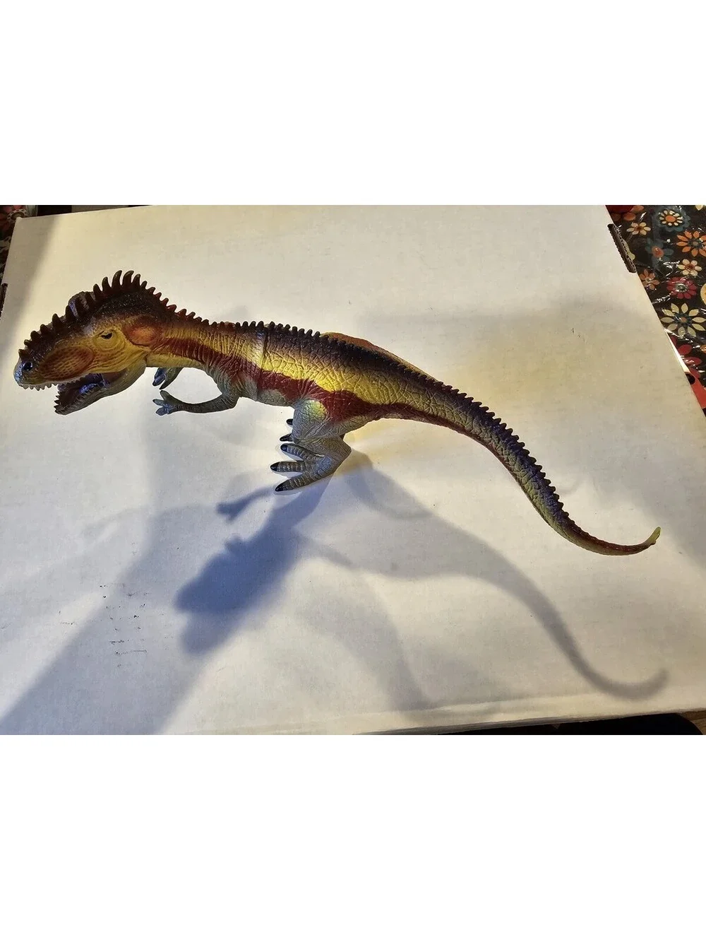 Shantou Giganotosaurus Tyrannosaurus Dinosaur Figure Red Yellow